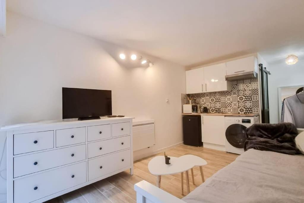 Studio Avec Garage 5Min Cannes Centre Экстерьер фото